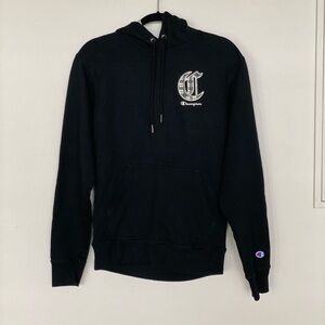 Women’s Champion Hooded Fleece lined Sweatshirt with front pouch.  Sz. S. EUC